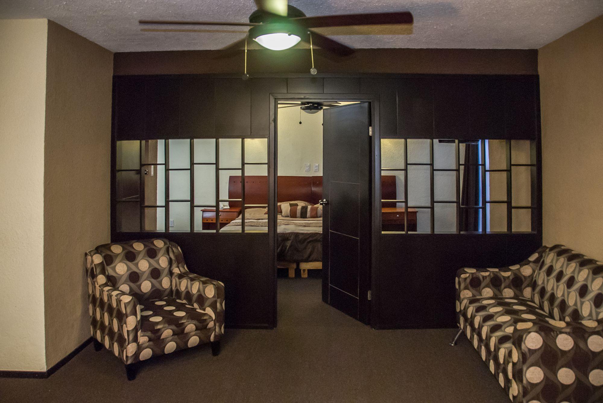 Hotel Rincon Real Suites ولاية دورانغو المظهر الخارجي الصورة